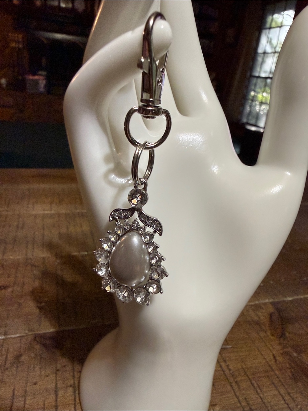 Pearl Teardrop Rhinestone Dangle Earrings - Silver Tone